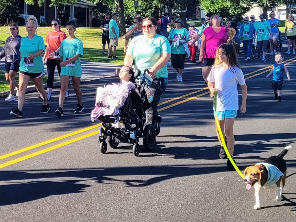 Stephannie and her daughter Candace on the 1 mile Walk.